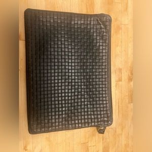 CLARE V - Black Basket Weave Laptop Case 11”
